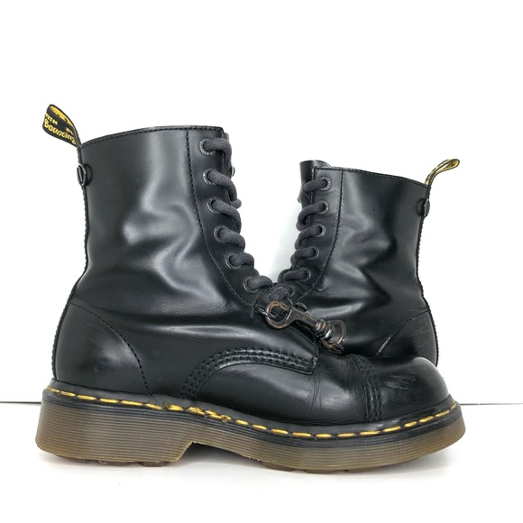 Vintage Dr Martens England Capped Toe and Link Chain 2A47 Lace Up Ankle Boots 7 - Picture 10 of 16